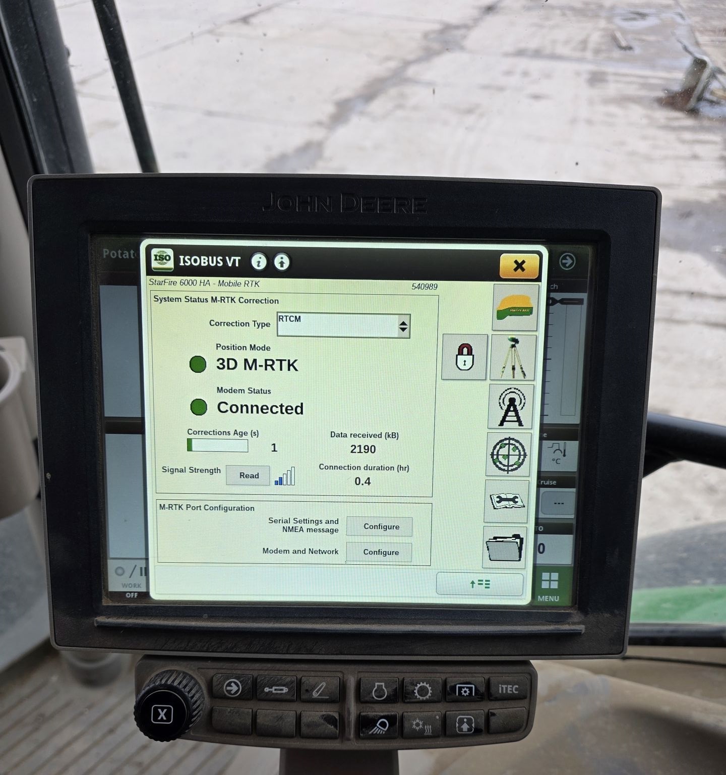 John Deere display showing RTK connected